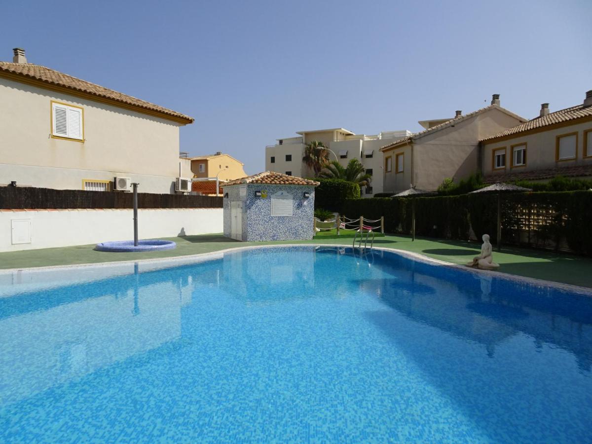 Апартаменты La Playa Oliva - Casa 20 Alquiler Solo Familias Экстерьер фото